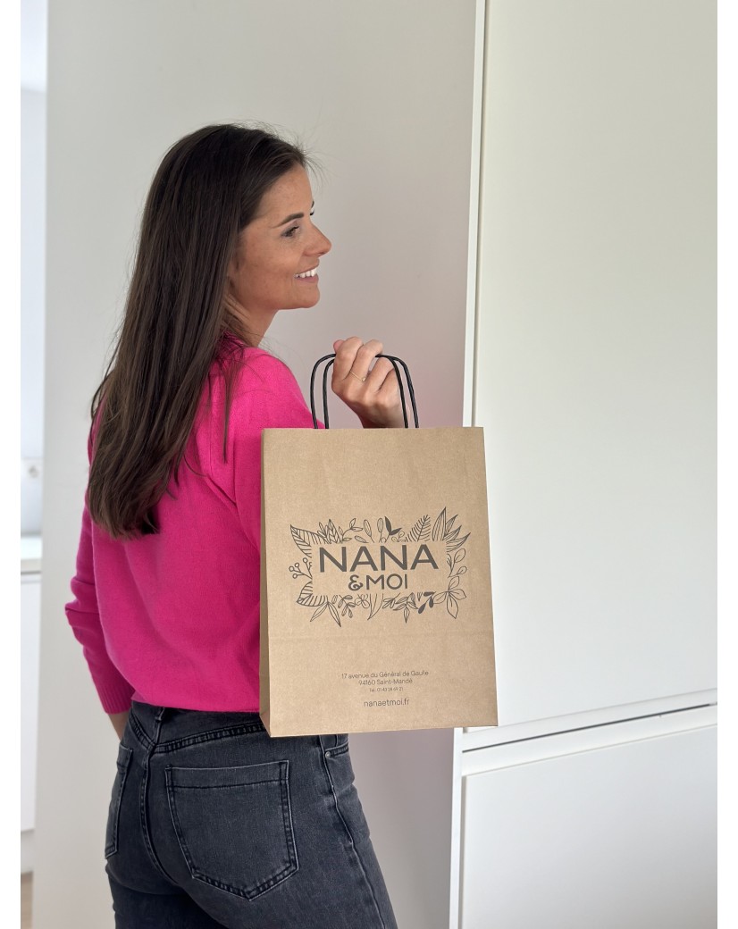 Buy your personalized kraft paper bags and get them delivered fast.