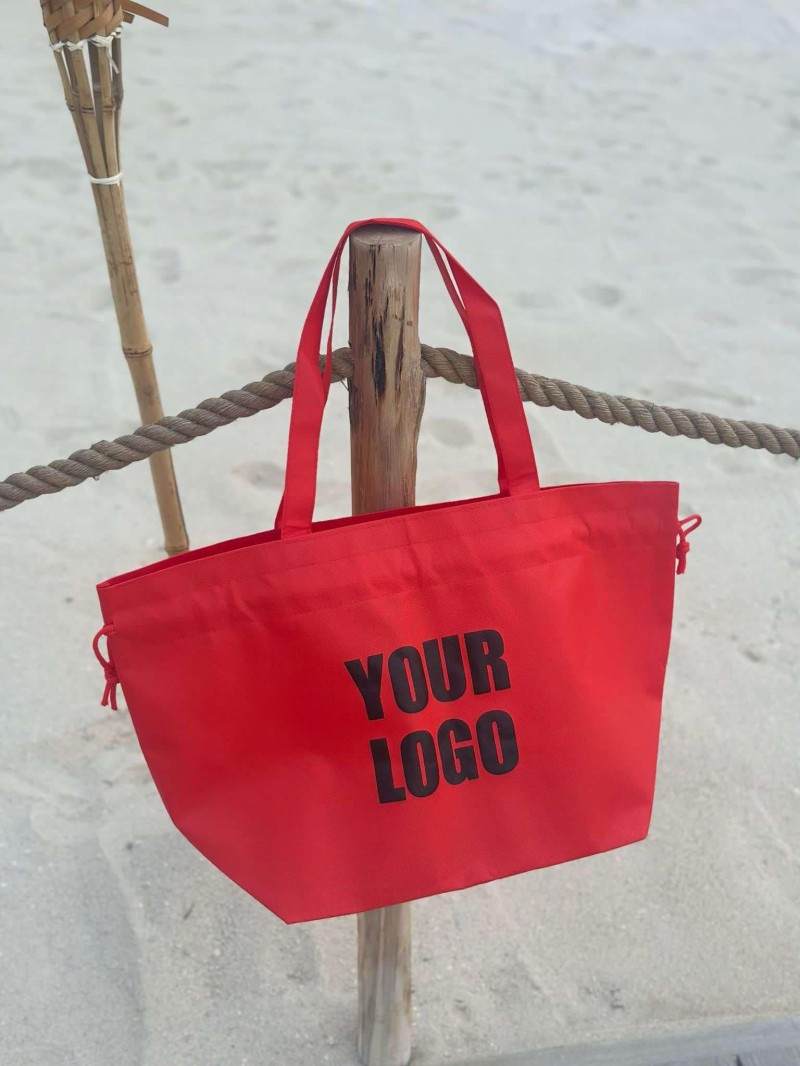 Non woven bag model "Nice" - ROOD L (58X24X35CM)